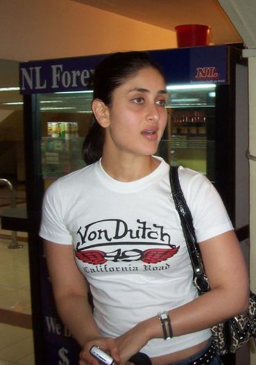 kareena-without-makeup-photo