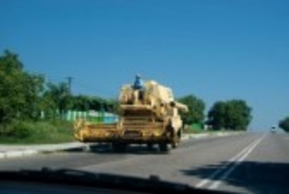 10208281-road-to-peresecina-village-republic-of-mold