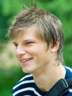 Arshavin_Andrey_1_240x320