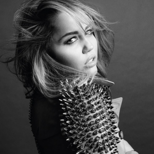 Miley Cyrus pictures 2011 Marie Claire - galerie foto mylei cyrus