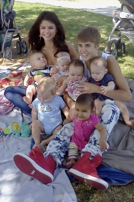 normal_005~34 - Justin and Selena at the Park with some Babies