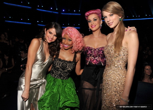 137 - 20 11 2011 American Music Awards
