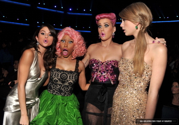 138 - 20 11 2011 American Music Awards