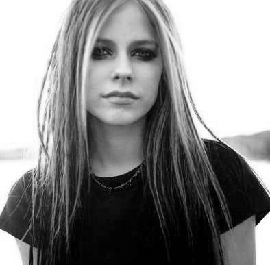 Avril Lavigne - AVRIL idol poate