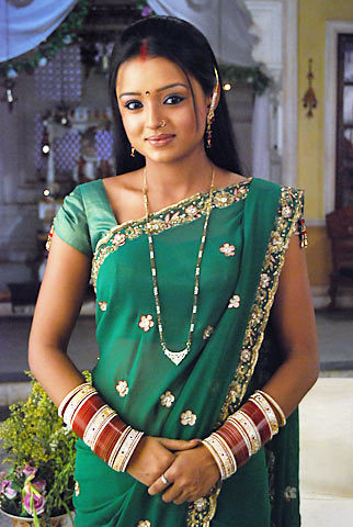 PARUL CHAUHAN10