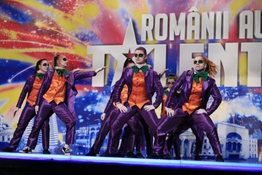 editia 4 romanii au talent - ROMANII AU TALENT-nu mai este mult si reincepe