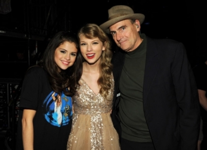 normal_006~31 - Performing with Taylor Swift at Madison Square Garden