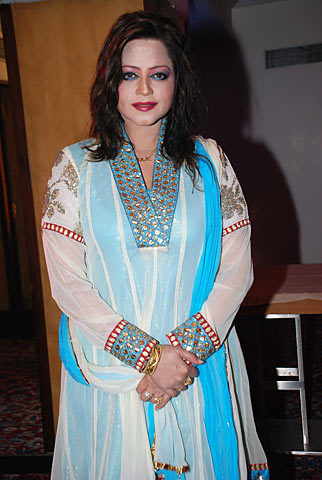 1305622511SeemaKapoor