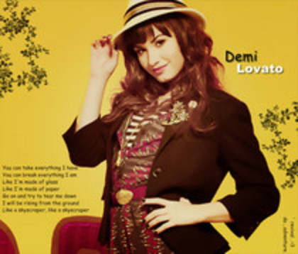 12 - Demi Lovato