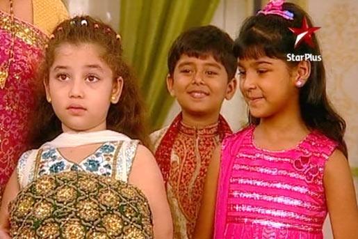 030910045202aai_ep684_3 - xxDivya Naaz si Nirali Desai-Khushi si Tamannaxx