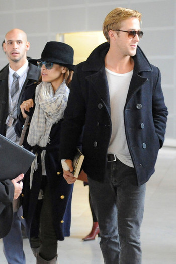 Eva and Ryan (2) - x - Eva Mendez Ryan Gosling in Paris