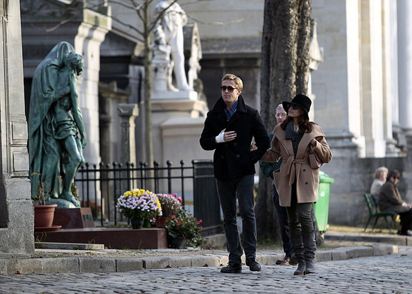 Eva and Ryan (30) - x - Eva Mendes and Ryan Gosling Out and About