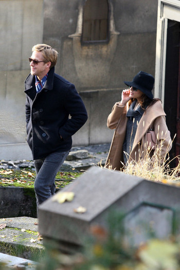 Eva and Ryan (75) - x - Eva Mendes and Ryan Gosling Out and About