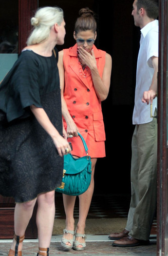 Eva (1) - x - Eva Mendes Leaves Her Hotel June 27 2011