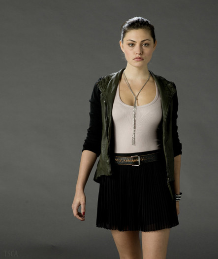 Phoebe-Tonkin-h2o-just-add-water-22992861-938-1110