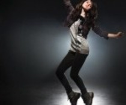 thumbs_selena4 - poze selena gomez