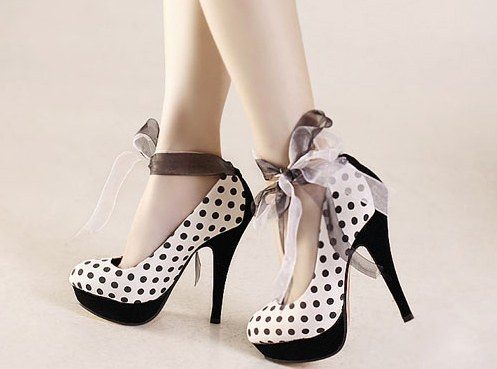 black-and-white-cute-fashion-girly-high-heels-Favim.com-219436_large