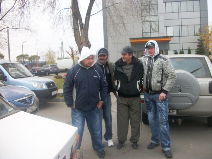 100_1906 - chefuri_intre prieteni porumbari 09-10-11