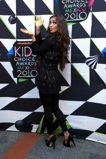 003~62 - 1-Anahi en Kids Choice Awards-1