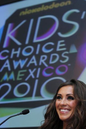 026~12 - 1-Anahi en Kids Choice Awards-1
