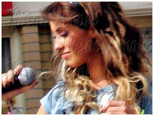 16281389_HHCPKYKEJ - 1-Anahi New 2010-1
