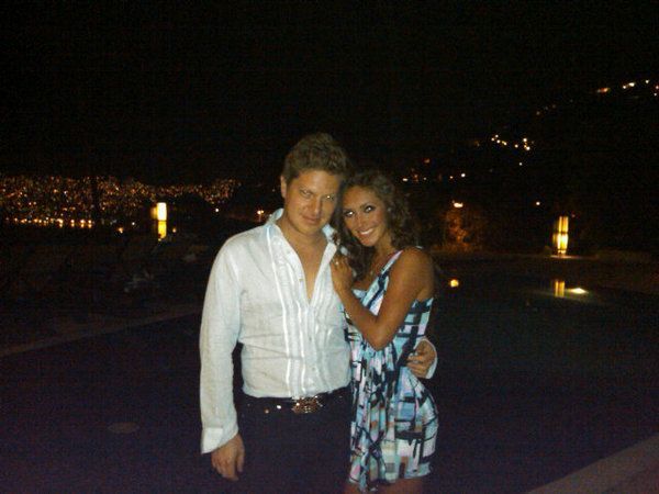 100550642 - 1-Anahi New2010 2-1
