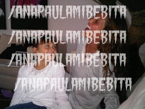 1257288104345_f - 1-Anahi New2010 2-1
