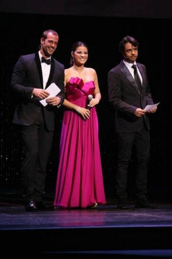 Maite y William - Maite-HISPANIC HERITAGE AWARDS