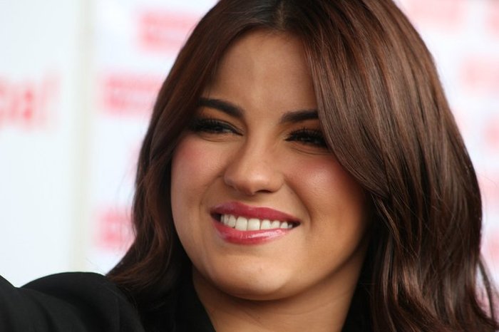 Maite - Maite-FIRMA DE AUTOGRAFOS-COLGATE