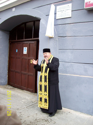 113_0710 - Dezvelire de placa comemorativa la Sighisoara in 26 noe 2011 a folcloristului Gh Cernea de catre Soc