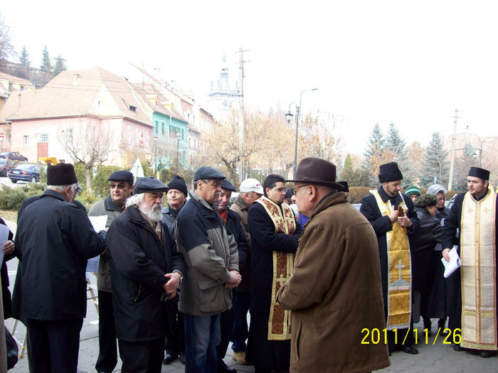 113_0720 - Dezvelire de placa comemorativa la Sighisoara in 26 noe 2011 a folcloristului Gh Cernea de catre Soc