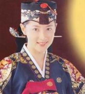 47316175_HQMGYRQNN - Lee Young Ae