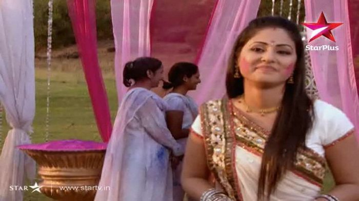 195936_210976842246189_152160674794473_863490_4734346_n