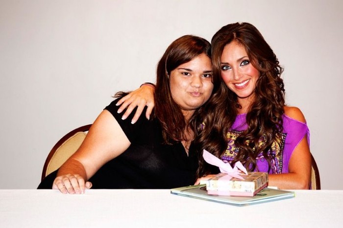 015 - 1-Anahi Almoco Beneficente com Fans em Sao Paulo Brasil