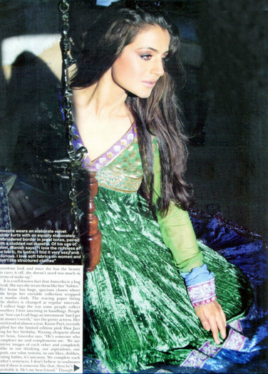 431c2057855045638d55ec154de39dc6 - Amisha Patel