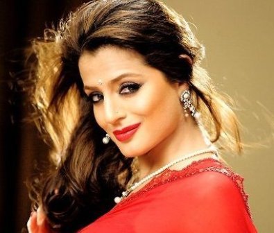 chatur-singh-two-star-movie-photos4