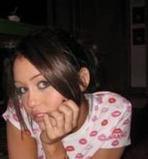 MXKXPXYGQFDDNOGQHJF - poze cu myley cyurs si selena gomez