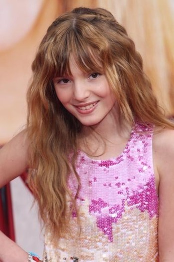 Bella_Thorne_1259504503_3