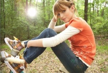 Bella_Thorne_1259504654_1