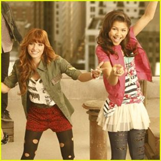 shake-it-up-s2-preview