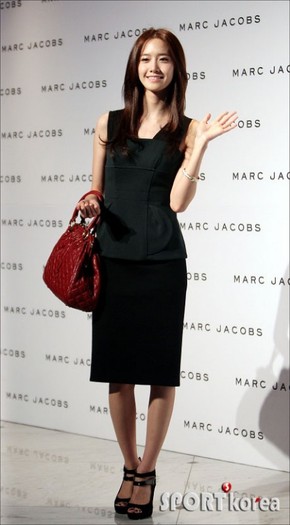 20110824_marcjacobs_13 - Yoona o
