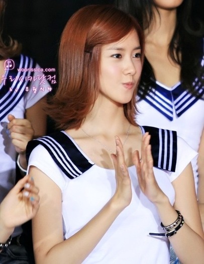 tumblr_l6myar18rd1qcg0bjo1_500