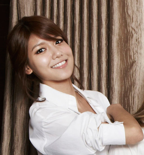 SNSD-GQ-Japan-August-2011-girls-generation-snsd-23276158-500-538