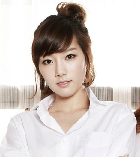SNSD-GQ-Japan-August-2011-girls-generation-snsd-23276150-500-561