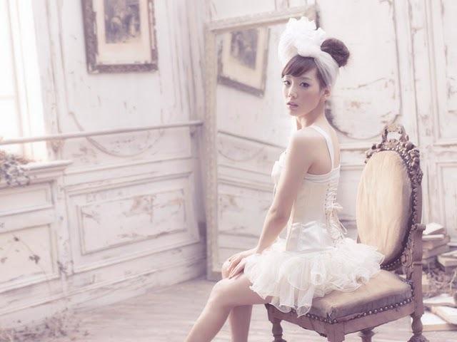 SNSD-Taeyeon-1st-Japanese-Album-girls-generation-snsd-23557736-640-480