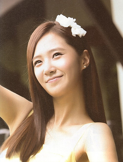 5439863079_b9cdc86658_z_large - Yuri