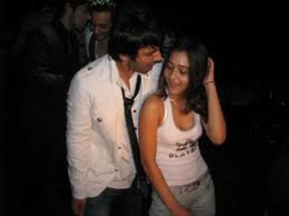 images (10) - Sara Khan and Ali Merchant