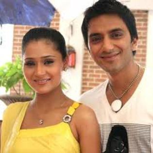 images (11) - Sara Khan and Ali Merchant