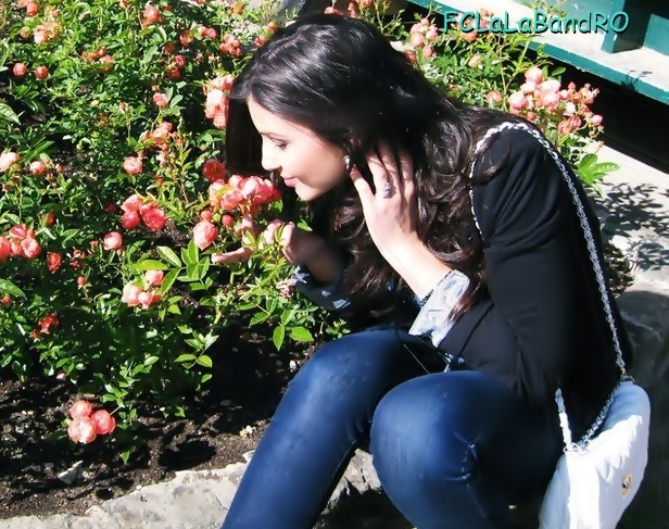 317849_128291087277128_127149894057914_125585_1371377264_n - xAlina