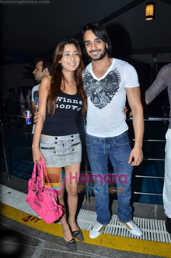 normal_Sara%20Khan%20at%20Richboyz%20bash%20in%20Mumbai%20on%2026th%20May%202011%20%283%29